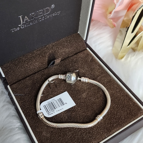 Authentic Pandora bracelet - Picture 2 of 2